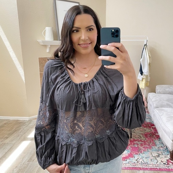 Free People Long Sleeve Peasant Boho Top with Lace Detail - Picture 1 of 6